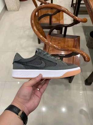 SB sneakers image 3