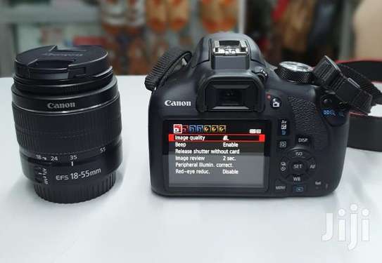 Canon EOS 1300D image 3
