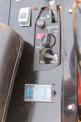 16.5HP SEAT ON POWER TROWEL/POWERFLOAT FOR SALE image 8