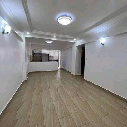 Naivasha Road three bedroom apartment to let image 4