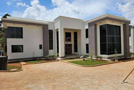6 Bed House with En Suite at Lower Kabete image 1