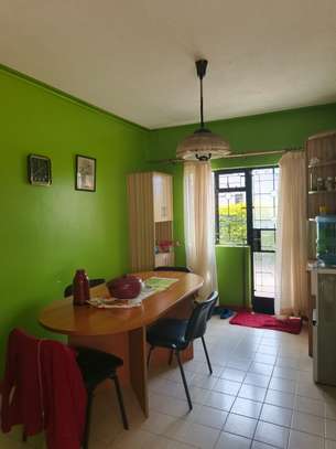 5 Bed House with Garden in Ridgeways image 4