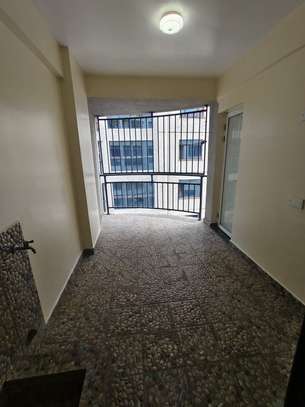2 Bed Apartment with Gym in Kilimani image 4