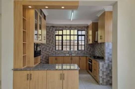 4 Bed House with En Suite at Ngong image 6