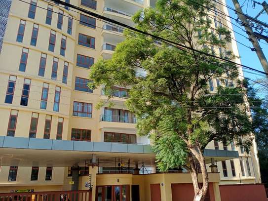 3 Bed Apartment with En Suite in Lavington image 11