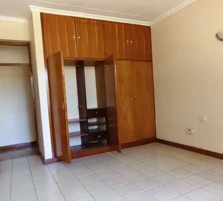 4 Bed House with En Suite in Thigiri image 9