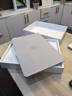 MacBook Air 13.6 inch M2 image 4