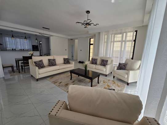 4 Bed Villa with En Suite in Ngong image 7