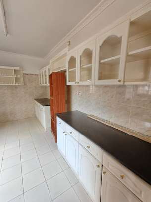 4 Bed Apartment with En Suite in Westlands Area image 25