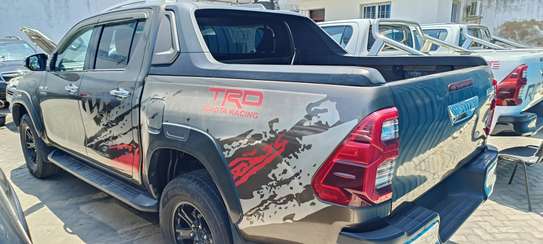 Toyota Hilux Double cabin 2017 4x4 image 10