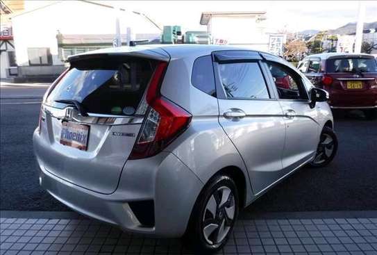 Silver Honda Fit hybrid KDL (MKOPO/HIRE PURCHASE ACCEPTED image 3