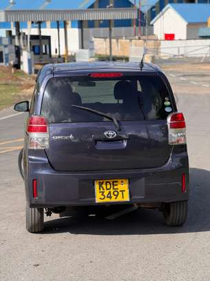 Toyota spade 2014 image 8