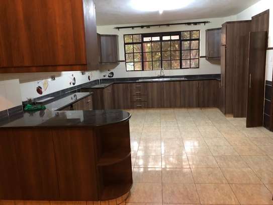 3 Bed Apartment with En Suite in Upper Hill image 12