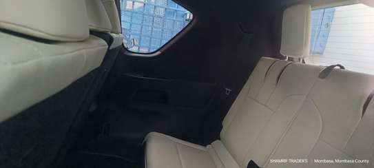 Lexus LX600 Petrol 2024 White image 8