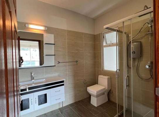 2 bedroom apartment for rent in Kileleshwa image 5