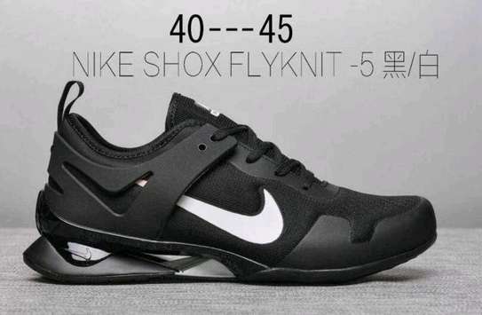 Nike shox flyknit deals 218