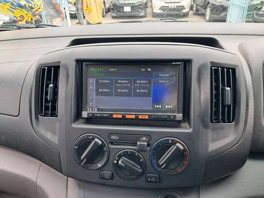 Nissan NV200 Silver 2018 image 9
