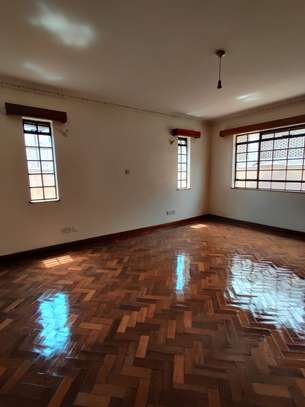 4 Bed Apartment with Borehole in Parklands image 4