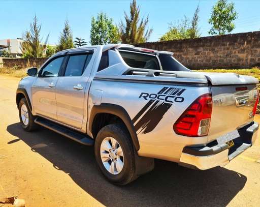 TOYOTA HILUX FOR SALE image 4