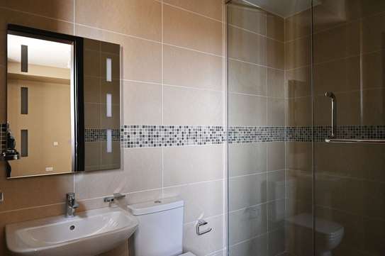 4 Bed Apartment with En Suite at Lavington image 19