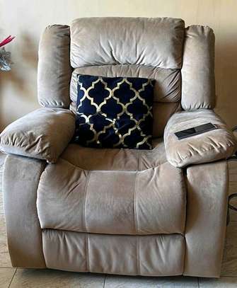 sofa  5 seater  recliner image 3