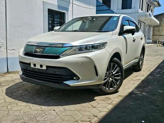 Toyota Harrier premium white 2017 image 1