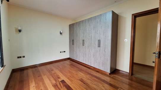 3 Bed Apartment with En Suite in Muthaiga image 6