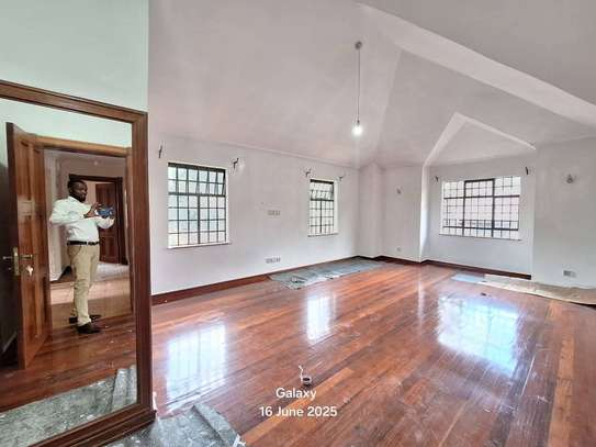 4 Bed Townhouse with En Suite at Peponi Rd image 5