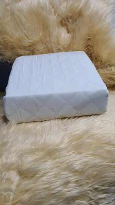 Quality mattress protector/cover size 4*6, 5*6 and 6*6 image 4