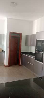 4 Bed Apartment with En Suite in General Mathenge image 5