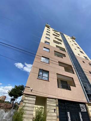 Studio Apartment with En Suite in Membley image 18