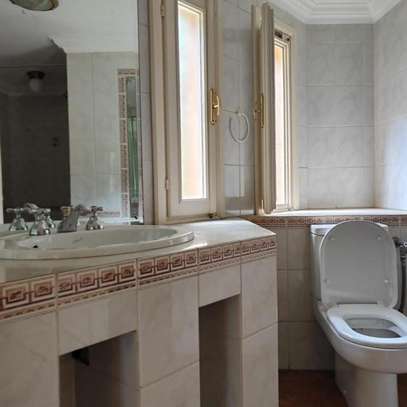 5 Bed House with En Suite in Muthaiga image 8