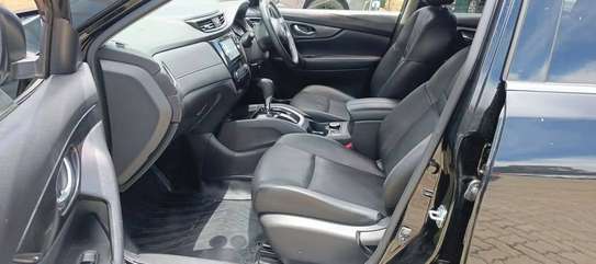 Nissan Xtrail 2018 black image 3