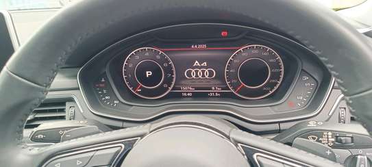 Audi A4 Quattro TFSI Blue 2018 image 5