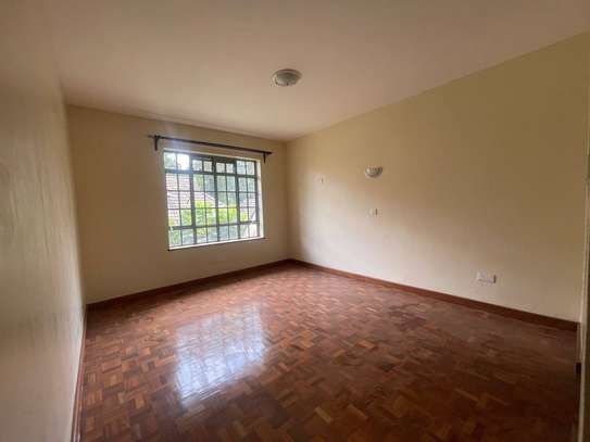 5 Bed Townhouse with En Suite in Lavington image 12