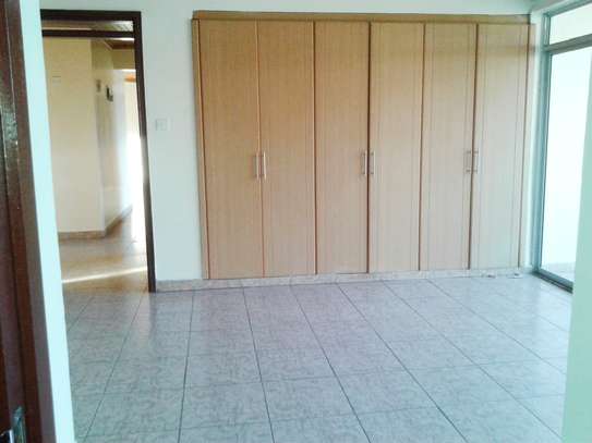 3 bedroom apartment for rent in Kilimani image 10