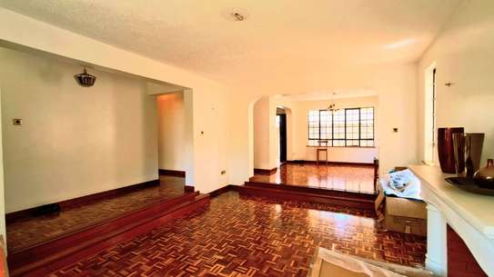4 Bed Townhouse with En Suite in Lavington image 14