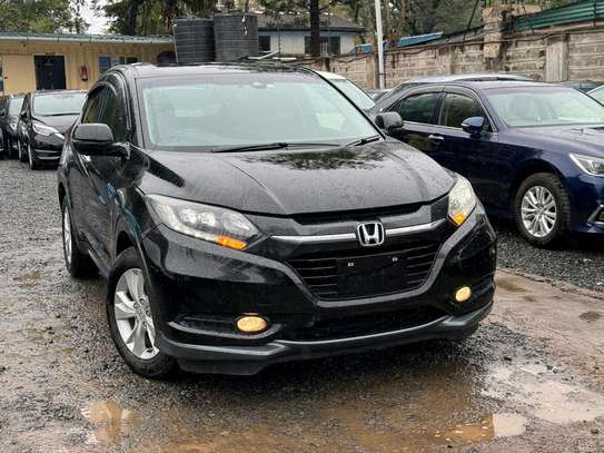 Honda Vazel black color 2017 model fully loaded image 6