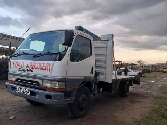 Mitsubishi canter road recovery image 1