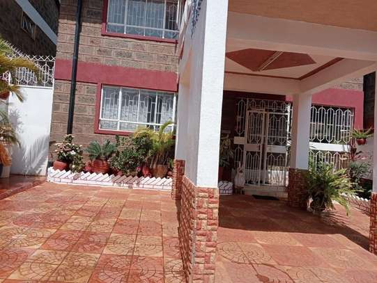 5 Bed Townhouse with En Suite in Westlands Area image 1