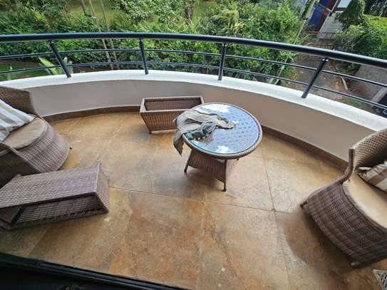 4 Bed Apartment with En Suite in Riverside image 12
