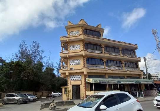 Commercial building for sale in Bamburi. cs6 image 1