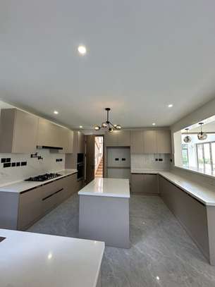 5 Bed House with En Suite at Convent Drive image 16