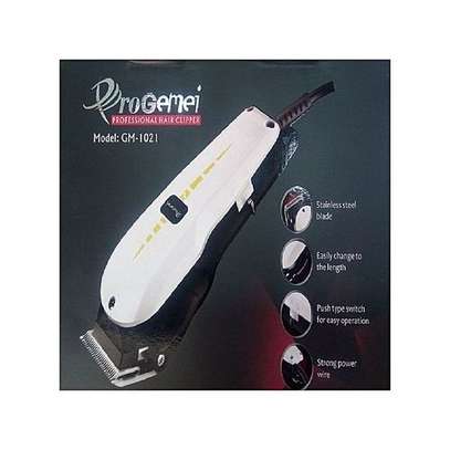 Progemei GM-1021 - Professional Electric Hair Clipper - White & Black image 2