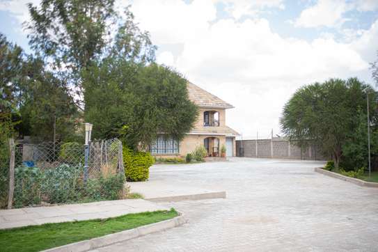 4 Bed Townhouse with En Suite at Chuna Estate Kitengela image 29