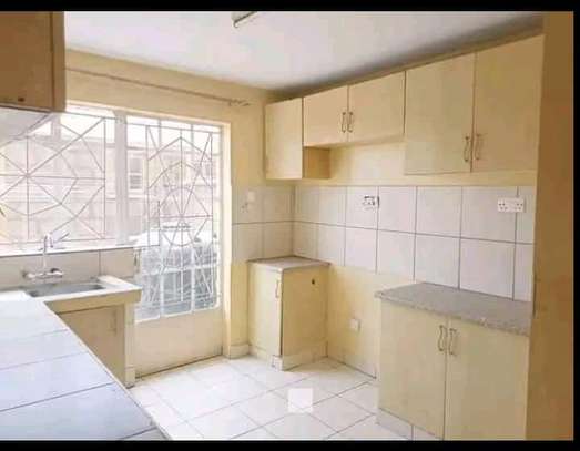 3 Bedrooms Apartment to let Nyayo Estate Embakasi image 1