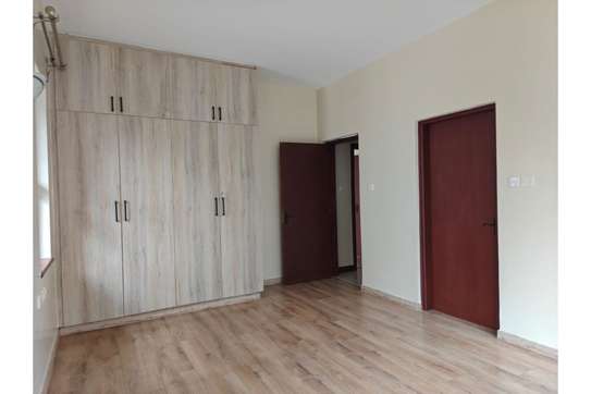 3 Bed Apartment with En Suite in Parklands image 17