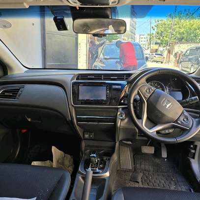 HONDA GRACE HYBRID image 6