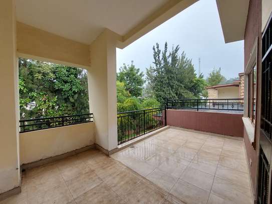 5 Bed Townhouse with En Suite at Chalbi Drive image 12