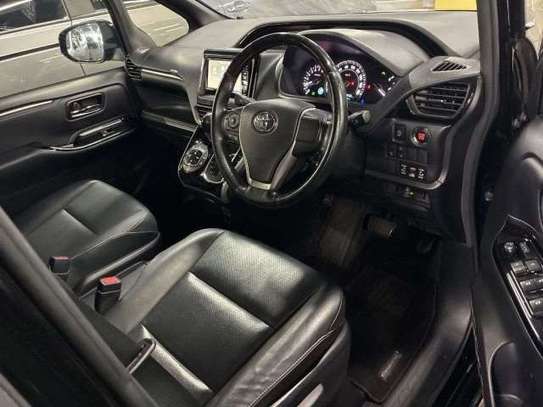 2020 TOYOTA ESQUIRE image 6